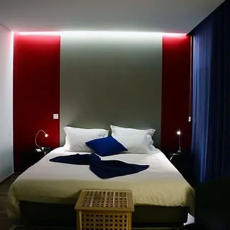 Ohstudios בית הארחה 3*